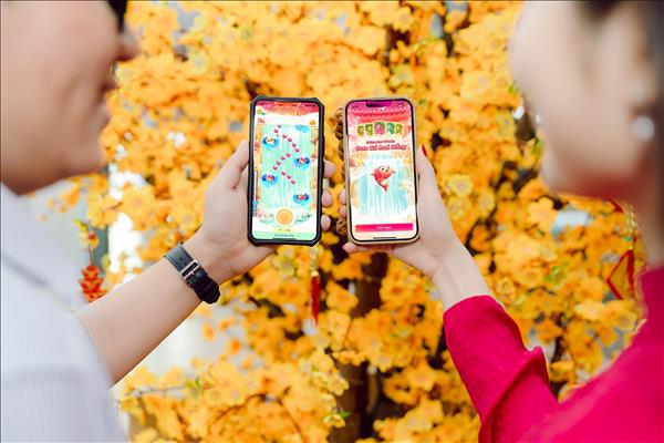 MoMo “lì xì đậm” người dùng dịp Tết Giáp Thìn thông qua Lắc Xì 2024