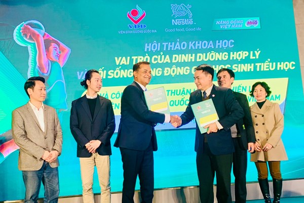 Nâng cao dinh dưỡng hợp lý và lối sống năng độ ng cho học sinh tiểu học 