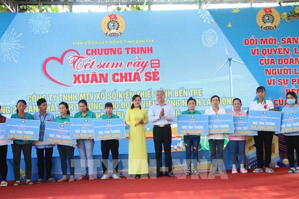 Bến Tre: 40 nghìn phần quà cho người lao động, công nhân nghèo