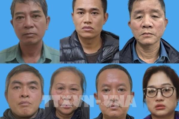 Bắt khẩn cấp 7 đối tượng có hành vi bảo kê, cưỡng đoạt tài sản tại chợ Long Biên