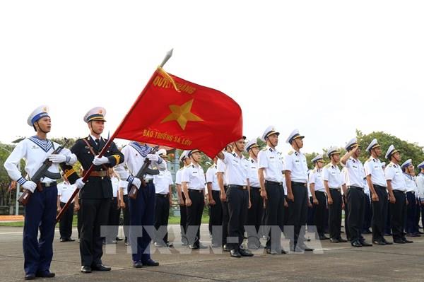 Lễ chào cờ Tổ quốc ở Trường Sa ngày đầu năm mới