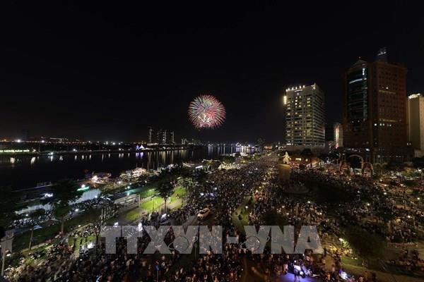 Những người “lính” thầm lặng trong đêm Giao thừa​