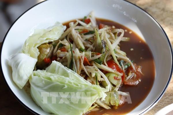 Tam Mak Houng - Món ăn dễ nghiện và khó quên của Lào