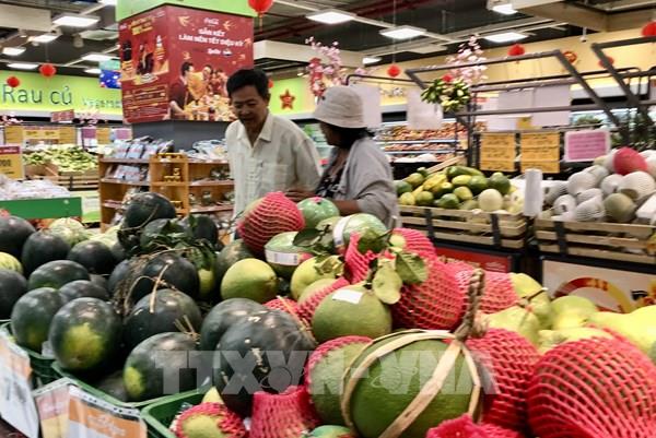 Nhiều điểm bán lẻ Tp. Hồ Chí Minh đồng loạt mở cửa phục vụ vào Mùng 2 Tết