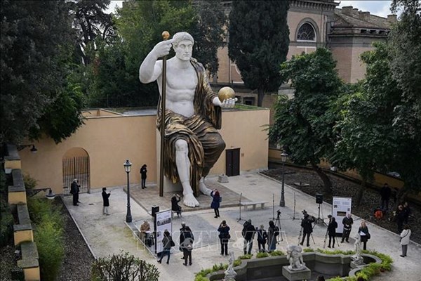 Công nghệ 3D giúp phục dựng bức tượng Hoàng đế Constantine 