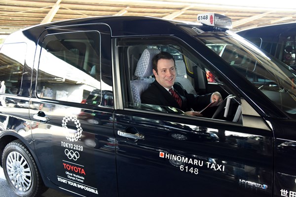 Nhật Bản cho phép thi bằng lái xe taxi, xe buýt bằng tiếng nước ngoài