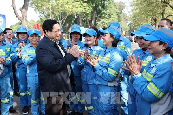 Thủ tướng Phạm Minh Chính thăm, chúc Tết công nhân, người lao động, lực lượng trực Tết tại Hà Nội