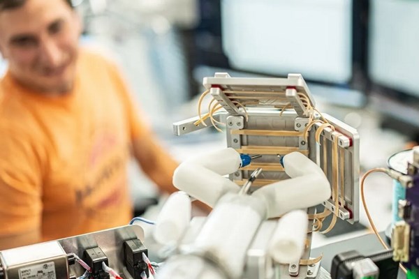 Ca phẫu thuật từ xa bằng robot đầu tiên trên Trạm Vũ trụ Quốc tế