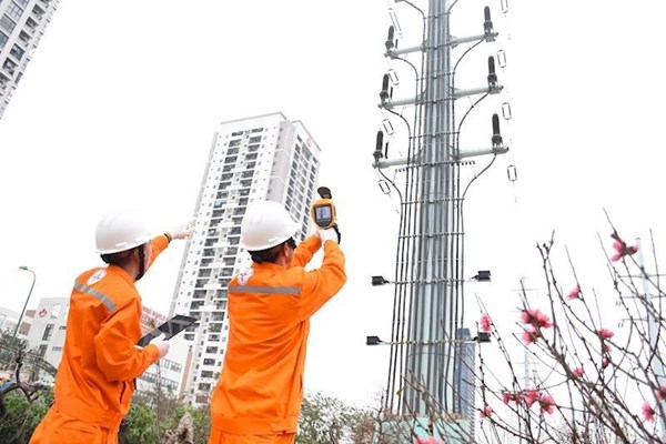 Dự báo nắng nóng gay gắt, EVN nỗ lực cung ứng điện
