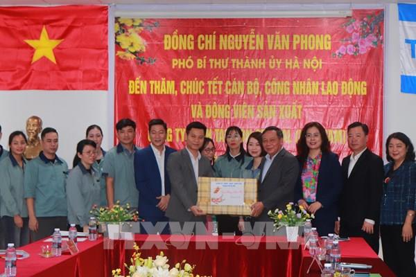 Doanh nghiệp FDI "khai xuân" trở lại làm việc