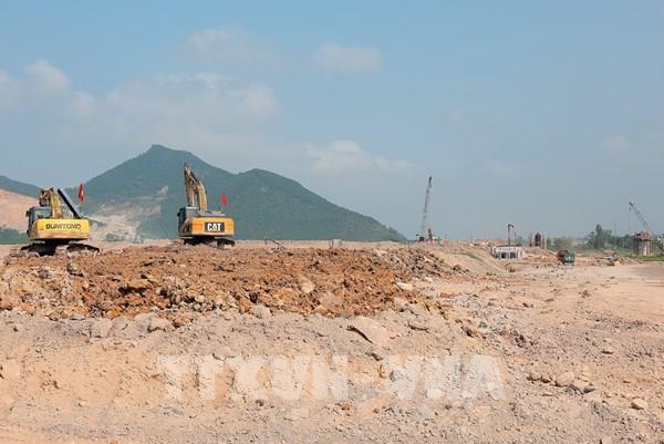 Khởi công dự án đường nối cao tốc Bắc - Nam đi cảng Nghi Sơn