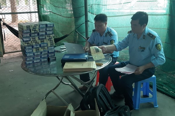 Phạt 20 triệu đồng trường hợp vận chuyển 400 bao thuốc lá điếu nhập lậu