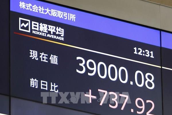 Chứng khoán châu Á theo chân đà tăng kỷ lục trên Phố Wall