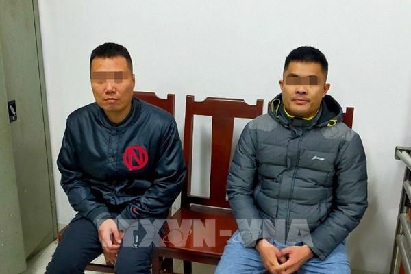 Triệu tập hai đối tượng điều khiển xe máy lạng lách, hành hung người đi đường