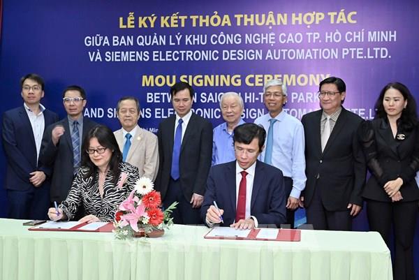 Khu Công nghệ cao Tp Hồ Chí Minh hợp tác với Siemens đào tạo nhân lực vi mạch bán dẫn