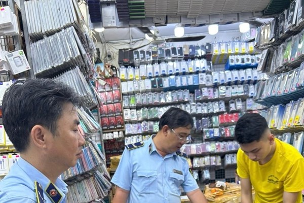 Quản lý thị trường Tp. Hồ Chí Minh xử lý hàng trăm vụ vi phạm trong tháng 2