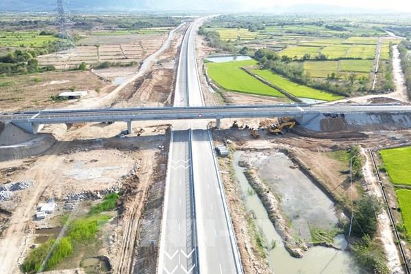 Chính thức thông xe tuyến cao tốc Cam Lâm - Vĩnh Hảo