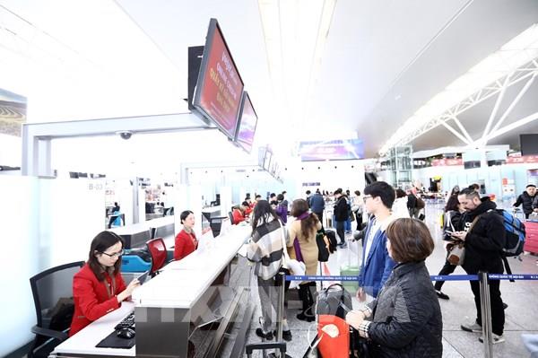 Các hãng hàng không điều chỉnh dải giá vé máy bay khi tăng trần từ 1/3