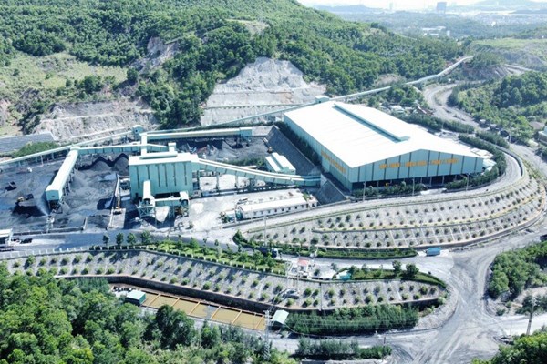 TKV phủ trên 2.000 ha cây xanh trên bãi thải mỏ