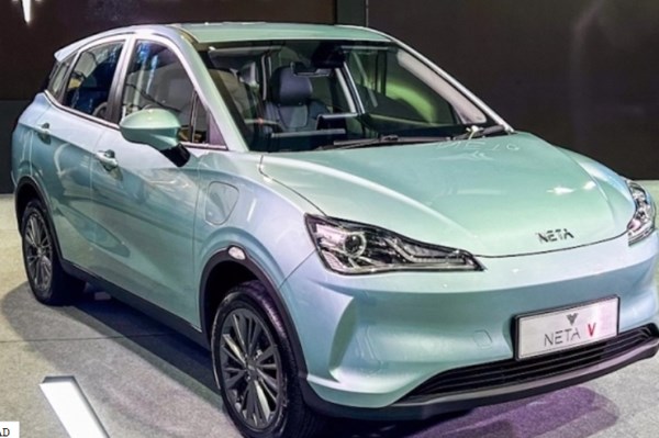 Malaysia đề xuất trợ cấp một lần cho người sử dụng xe điện