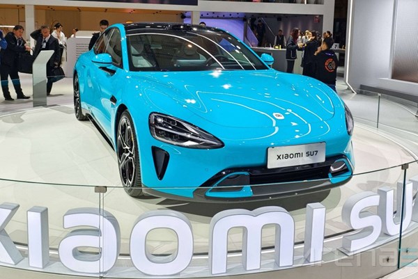 Ô tô điện đầu tiên của Xiaomi có giá 69.424 USD