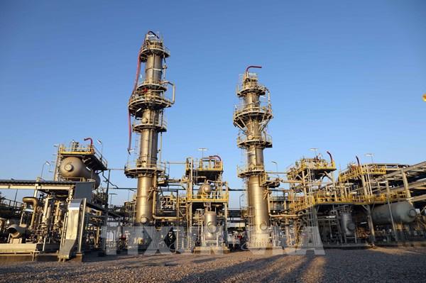 Thị trường dầu ra sao sau khi OPEC+ siết chặt nguồn cung?