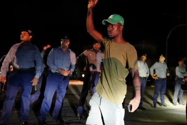 Cuba tắt phần lớn đèn đường vì thiếu năng lượng