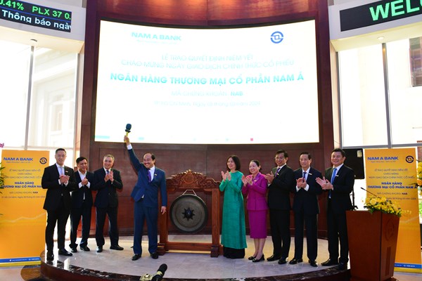 Cổ phiếu Ngân hàng Nam Á lên sàn HOSE