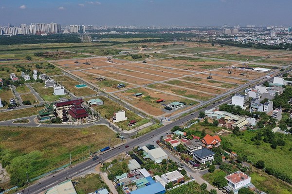 Tạm dừng kiểm kê đất đai, đề xuất giao quyền cấp sổ đỏ về xã