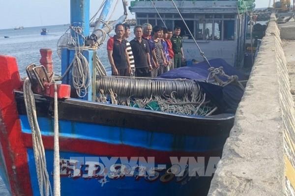Khẩn trương tìm kiếm một thuyền viên của tàu cá Bình Định mất tích