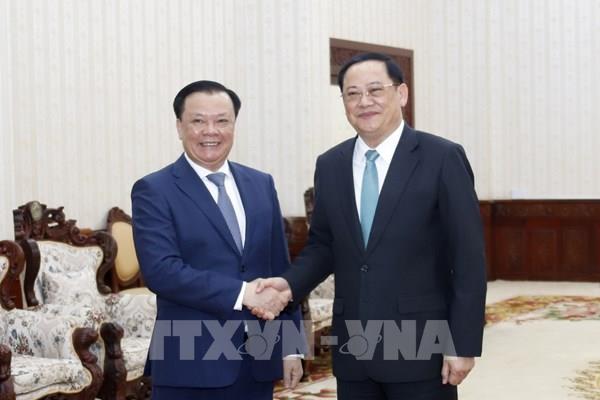 Thủ tướng Lào mong muốn hợp tác giữa hai thủ đô trở thành hình mẫu trong hợp tác cấp địa phương của Việt-Lào