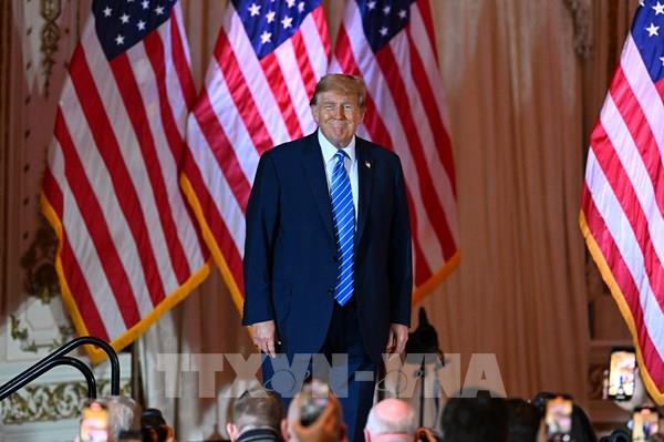 Bầu cử Mỹ 2024: Cựu Tổng thống D. Trump trình bày một số ưu tiên tài chính