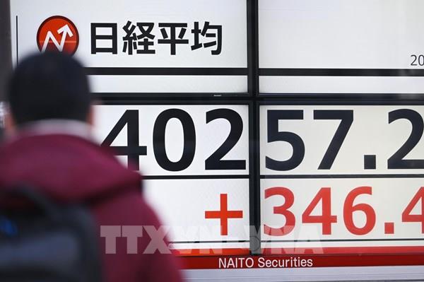 Hầu hết người dân Nhật Bản đứng ngoài cuộc giữa lúc chứng khoán lên đỉnh