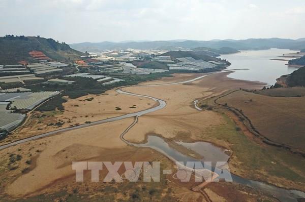 Hồ đầu nguồn Đankia - Suối Vàng (Lâm Đồng) khô cạn trơ đáy