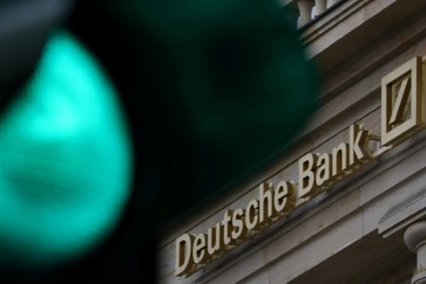 Deutsche Bank giảm đến 50% tiền thưởng cho lãnh đạo cấp cao