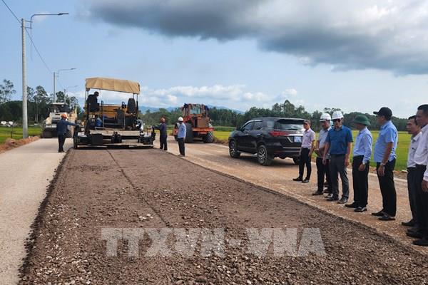Sớm hoàn thành đường kết nối ven biển đến phía Tây tỉnh Bình Định