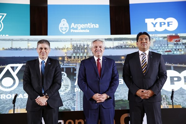 YPF và Petronas khởi động siêu dự án sản xuất khí LNG 10 tỷ USD
