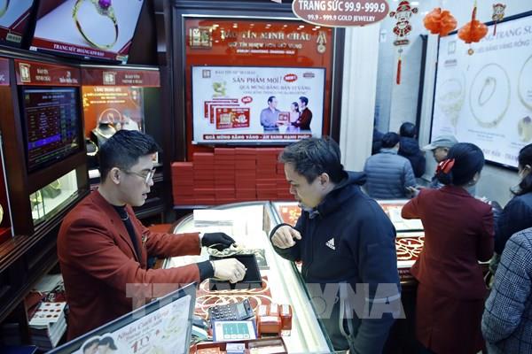 Giá vàng trong nước sáng 10/1 giữ mức đi ngang