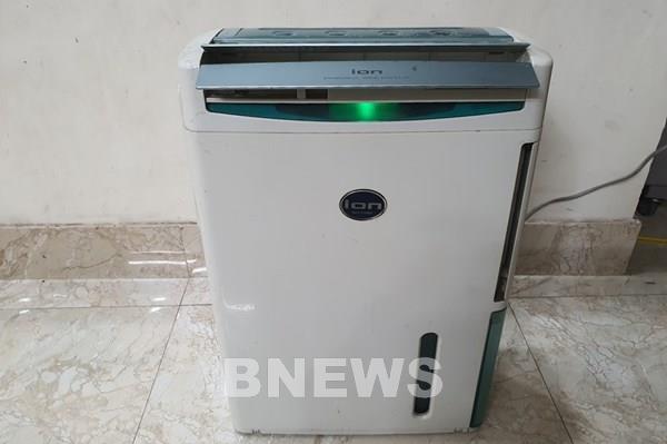 Thời tiết nồm ẩm, thị trường máy sấy, máy hút ẩm hút khách