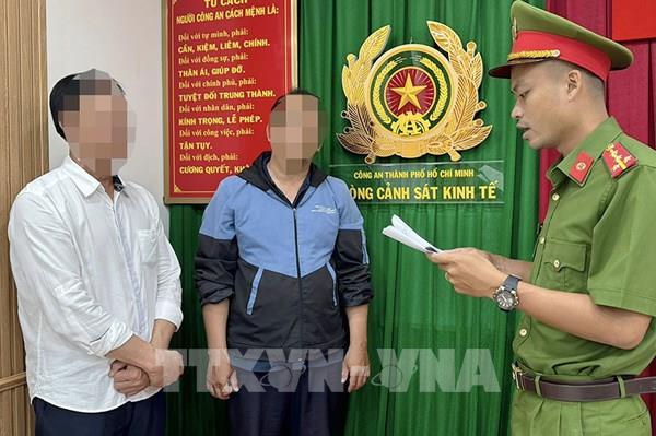 Công an TP Hồ Chí Minh bắt 2 cán bộ hải quan nhận hối lộ