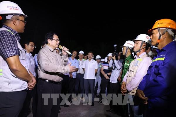 Thủ tướng khảo sát các công trình, dự án tại tỉnh Tiền Giang