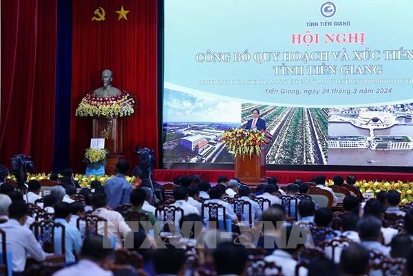 Thủ tướng Phạm Minh Chính: Phát triển Tiền Giang với “1 trọng tâm, 2 tăng cường, 3 đẩy mạnh”