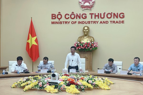 Gỡ vướng mặt bằng, đảm bảo tiến độ Dự án đường dây 500kV mạch 3