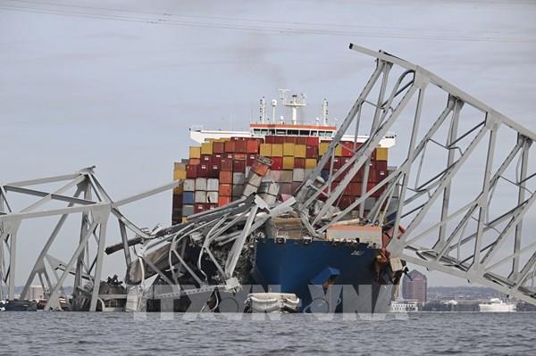 Vụ sập cầu ở Mỹ: Tổng thống Mỹ Joe Biden cam kết xây lại cầu