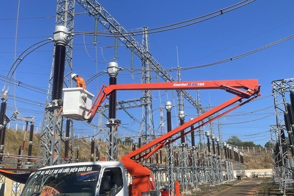 Ngăn chặn sớm sự cố trong quản lý vận hành lưới truyền tải điện 