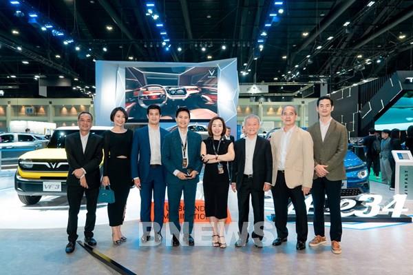 VinFast ký kết Ý định Thư hợp tác với 15 đại lý đầu tiên tại Thái Lan