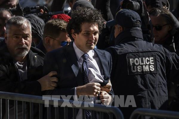 “Trùm tiền ảo” Sam Bankman-Fried bị kết án 25 năm tù