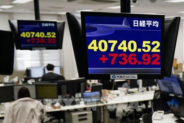 Đón bão thuế quan, chứng khoán châu Á biến động trái chiều