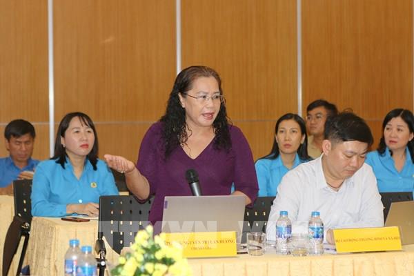 Nhiều ý kiến đề xuất tăng quyền lợi bảo hiểm xã hội cho nữ lao động