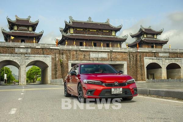 Doanh số xe máy và ô tô của Honda Việt Nam tăng trưởng trái chiều